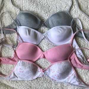 Set of 4 bras size 32A
